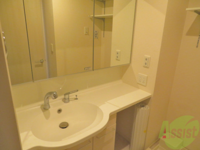 洗面設備　洗面はこちらです。独立しているので使い易いです。