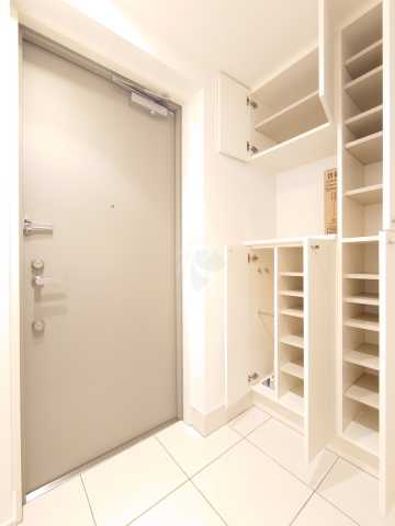 玄関　アビティ目黒