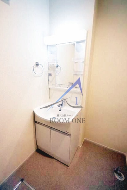 洗面設備　洗面台です。