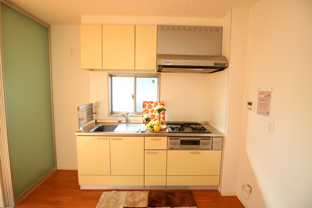キッチン　備品は付きません。