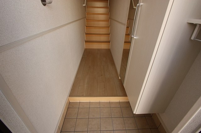 玄関　福岡の賃貸ならトーマスリビング原田店へ