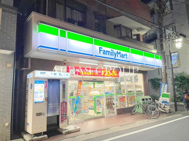 コンビニ　ファミリーマート久地店（コンビニ）まで382m