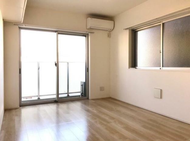 居室・リビング　※別部屋参考写真