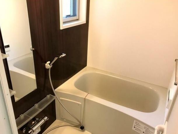 バス・シャワールーム　※別部屋参考写真