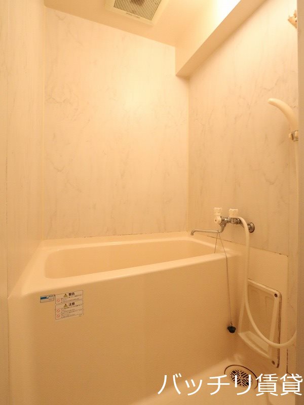 バス・シャワールーム　同型タイプの為現状優先