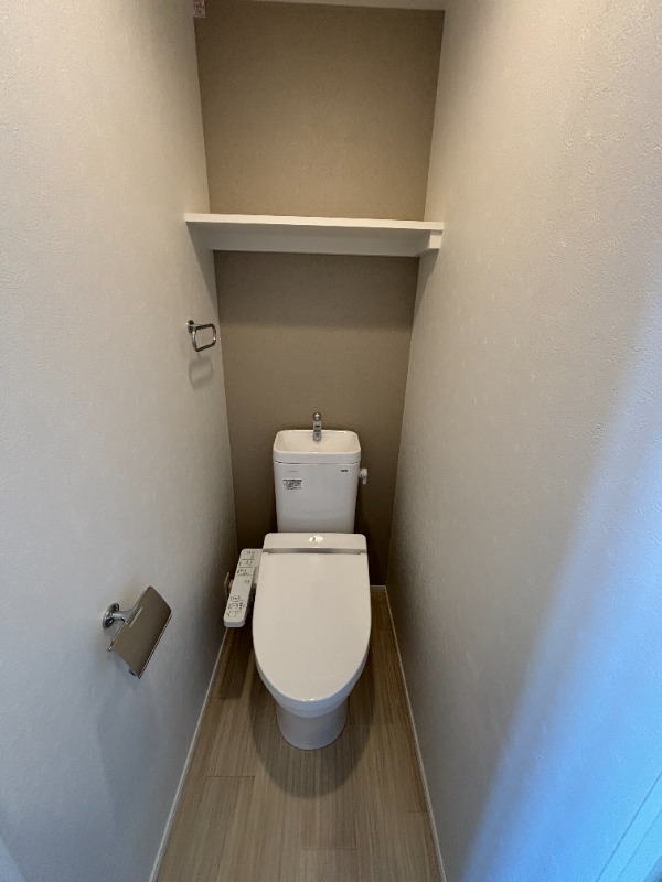 トイレ　別号室