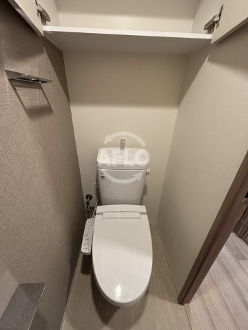 トイレ　コンフォリア・リヴ本町WEST Q　トイレ