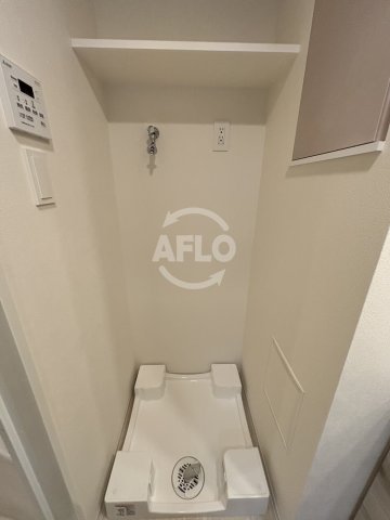 その他　コンフォリア・リヴ本町WEST Q　洗濯機置き場