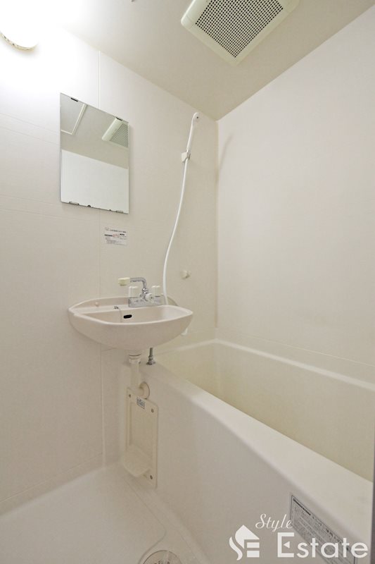 バス・シャワールーム　バスルーム