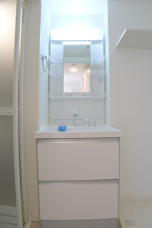 洗面設備　（写真は同施工会社イメージです。）