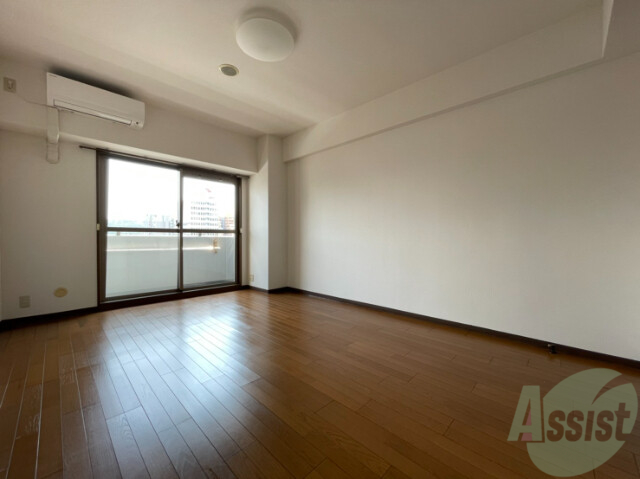 居室・リビング　広々としたお部屋でゆっくりと生活できそうですね。