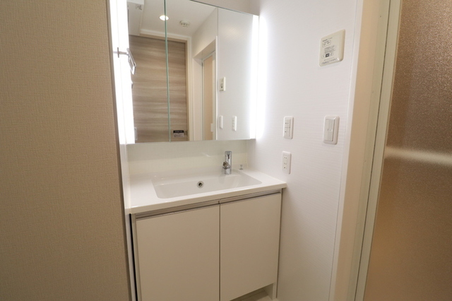 洗面設備　洗髪洗面化粧台