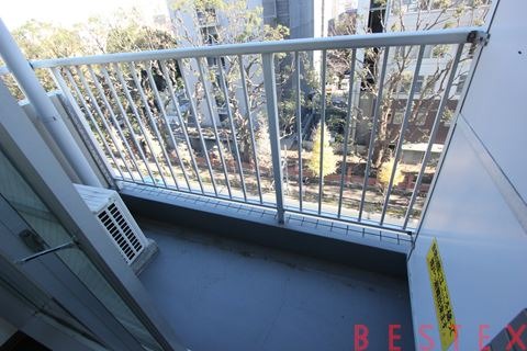 バルコニー　※同タイプ・別部屋の参考写真です。