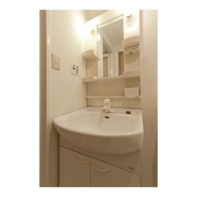 洗面設備　別号室イメージの為、現状を優先致します。