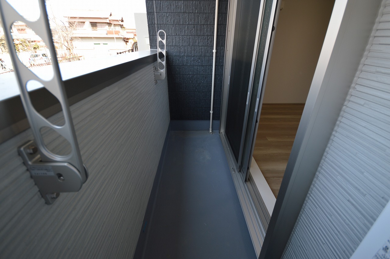 バルコニー　現況優先