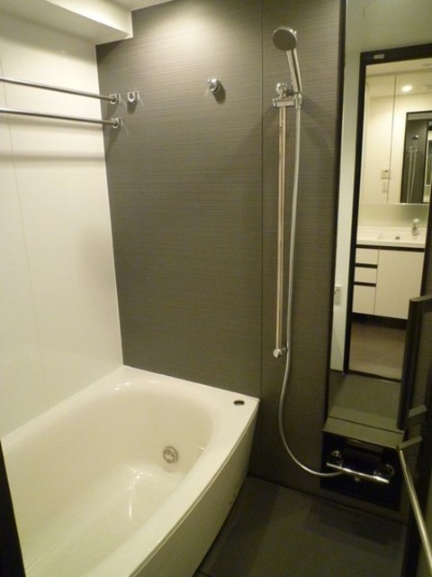 バス・シャワールーム　バスルーム
