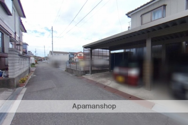 その他　前面道路（その他）まで0m