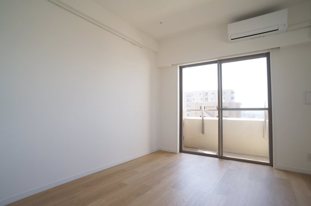 居室・リビング　参考写真（同建物別部屋のものです）