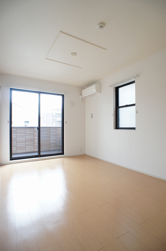 居室・リビング　リビング日当りバッチリが写真でわかりますね☆