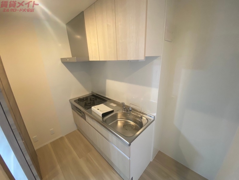 キッチン　同物件別室写真