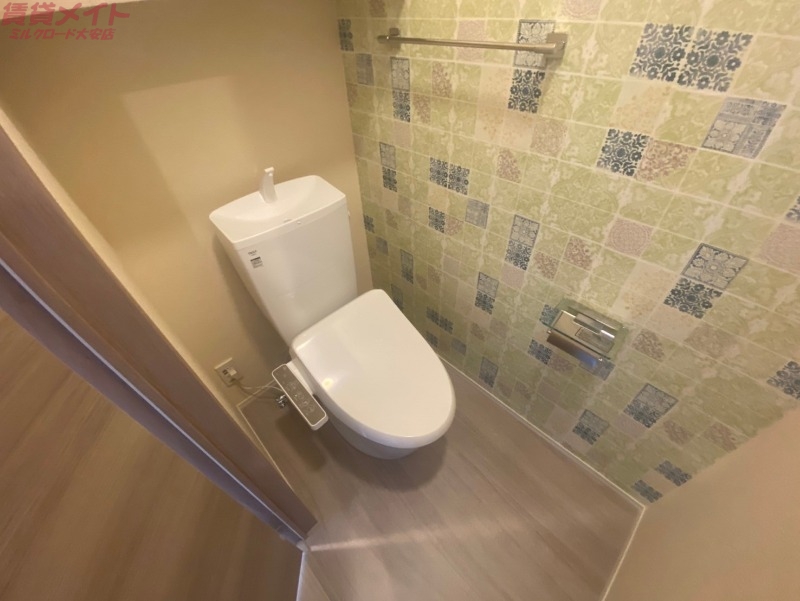 トイレ　同物件別室写真