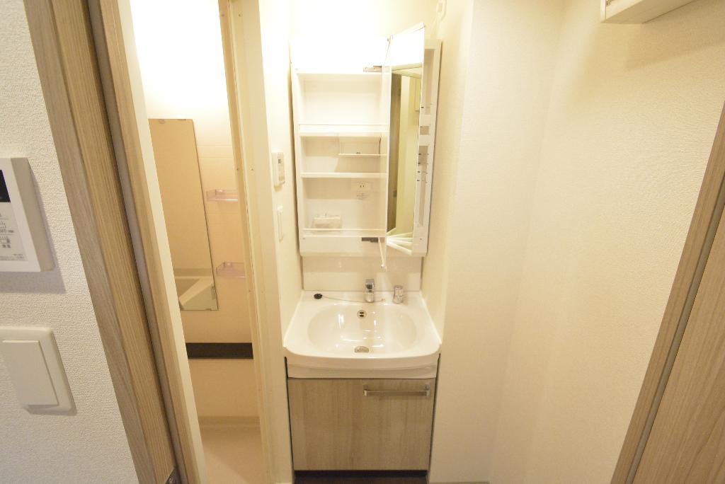 洗面設備　洗髪洗面化粧台