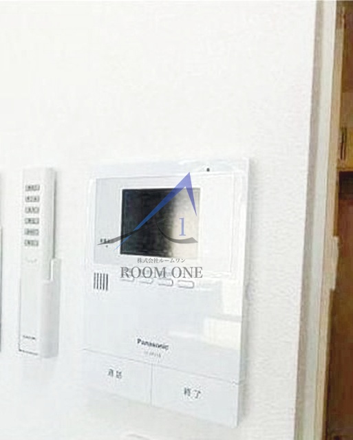 セキュリティ　モニター付きインターホンです。