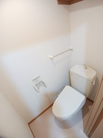 トイレ　コンパクトで使いやすいトイレです