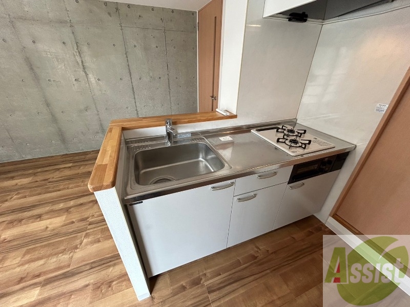 キッチン　キッチンは調理スペースもあり料理がはかどりそうです。