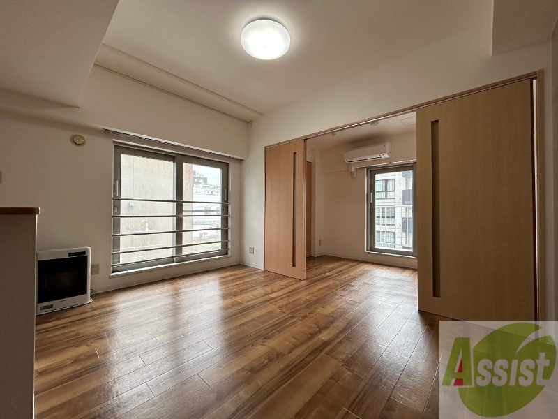 居室・リビング　明るいお部屋は気持ちよく過ごせそうですね。