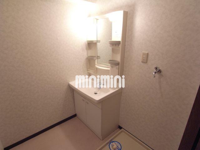 洗面設備　独立洗面台は忙しい朝の強い味方です。