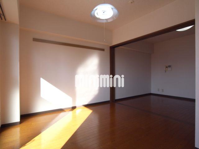 その他部屋・スペース　最上階の南向きですので、陽もよく入りますよ。