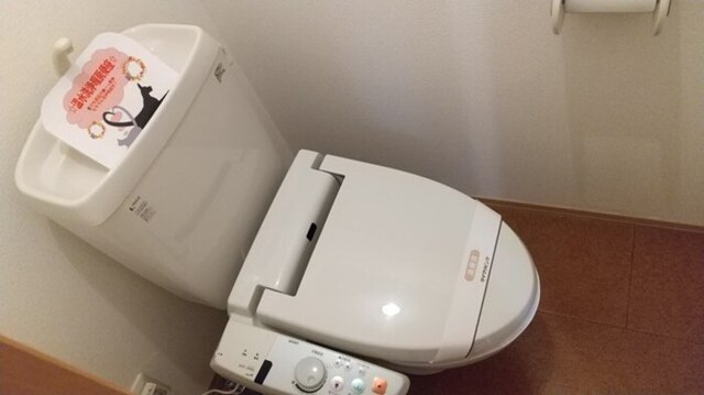 トイレ　温水洗浄暖房便座