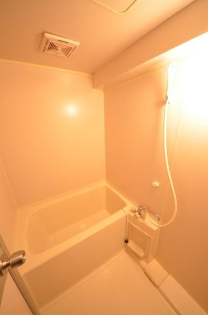 バス・シャワールーム　☆一日の疲れを取る癒しの空間☆