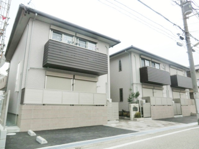 建物外観　安心のオートロック付き♪