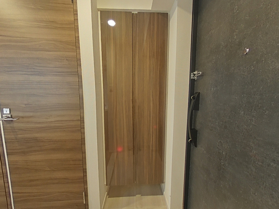 玄関　※別部屋の写真です