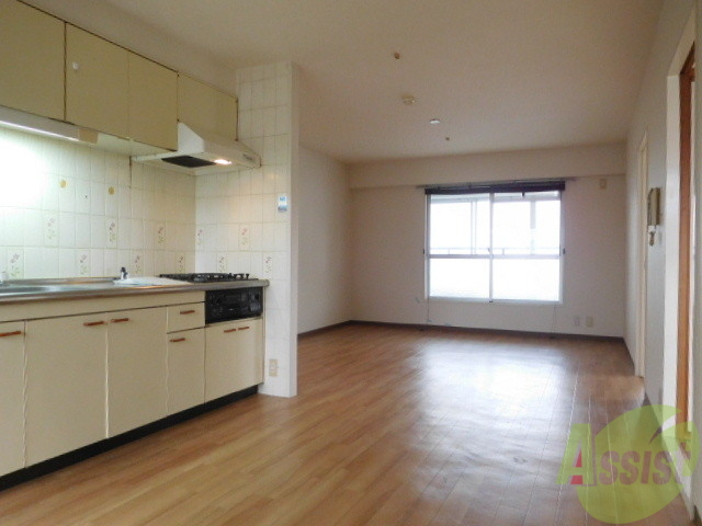 居室・リビング　明るいリビングです！