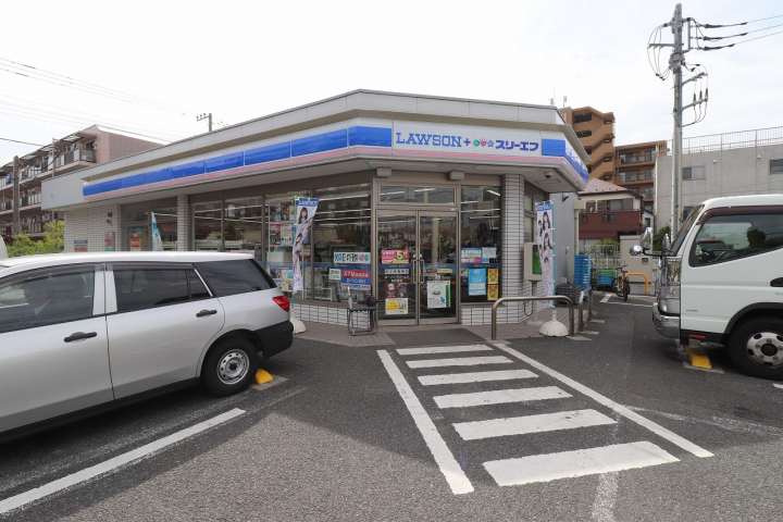 コンビニ　ローソン×スリーエフ（コンビニ）まで169m