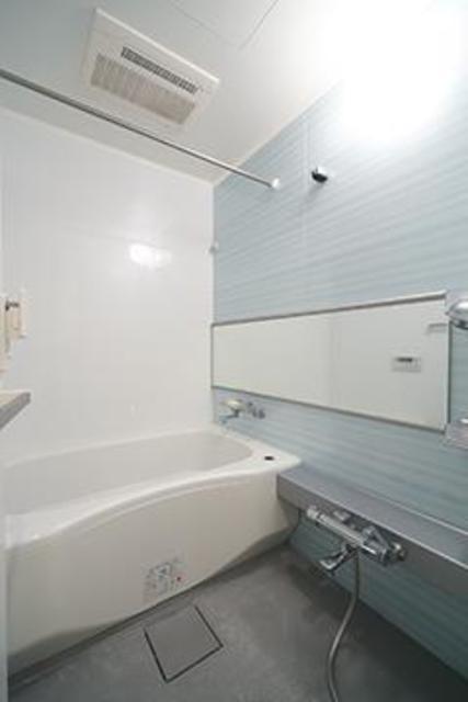 バス・シャワールーム　※写真は同タイプ住戸です。