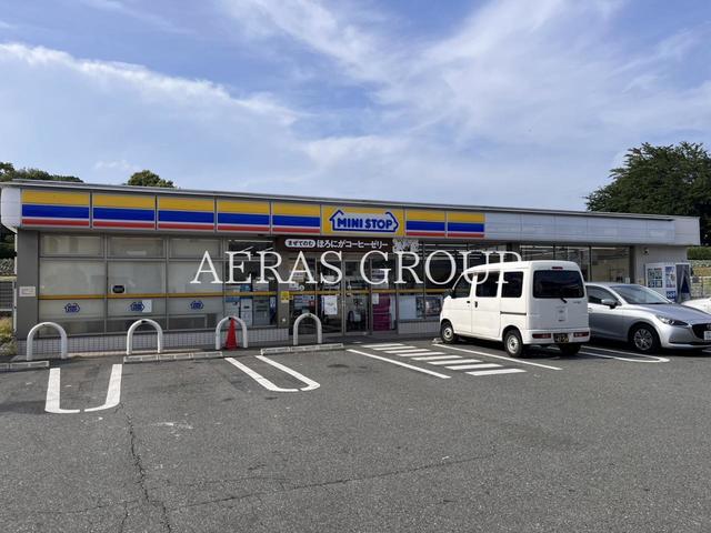 コンビニ　ミニストップ 石神井町５丁目店（コンビニ）まで63m