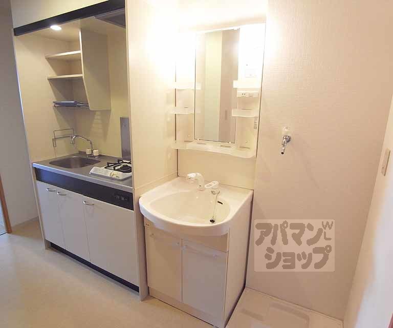 洗面設備　シャンプードレッサー