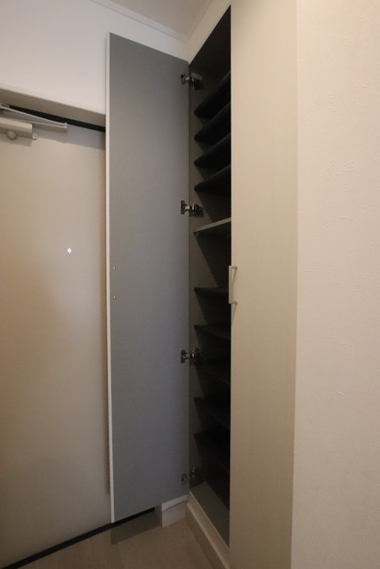 玄関　★収納力のあるシューズボックス★