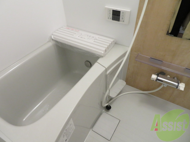 バス・シャワールーム　追い焚きがついているのでいつでも温かいお風呂に入れます。