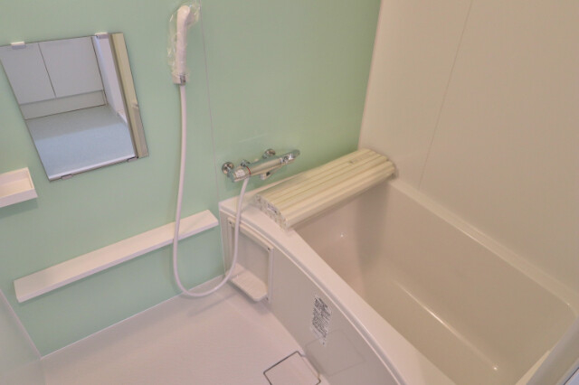 バス・シャワールーム　清潔感のある浴室！