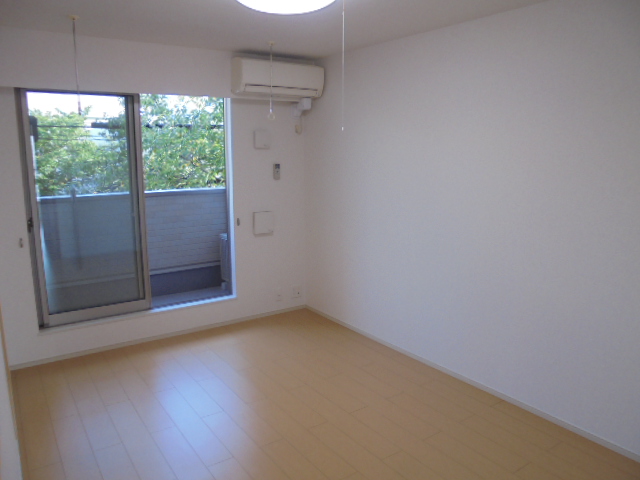 居室・リビング　モデルルーム（同型タイプ）