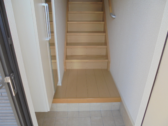 玄関　モデルルーム（同型タイプ）