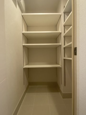 玄関　シューズボックス