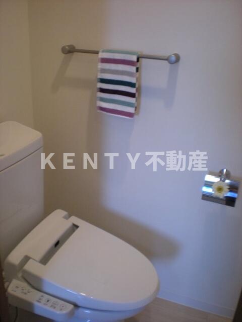 トイレ　清潔感のあるトイレです