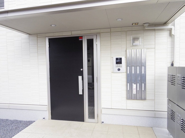 エントランス　オートロックエントランス
