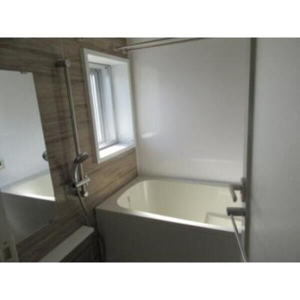 バス・シャワールーム　※写真は同タイプ住戸です。